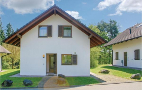  Five-Bedroom Holiday Home in Kirchheim  Кирхгайм